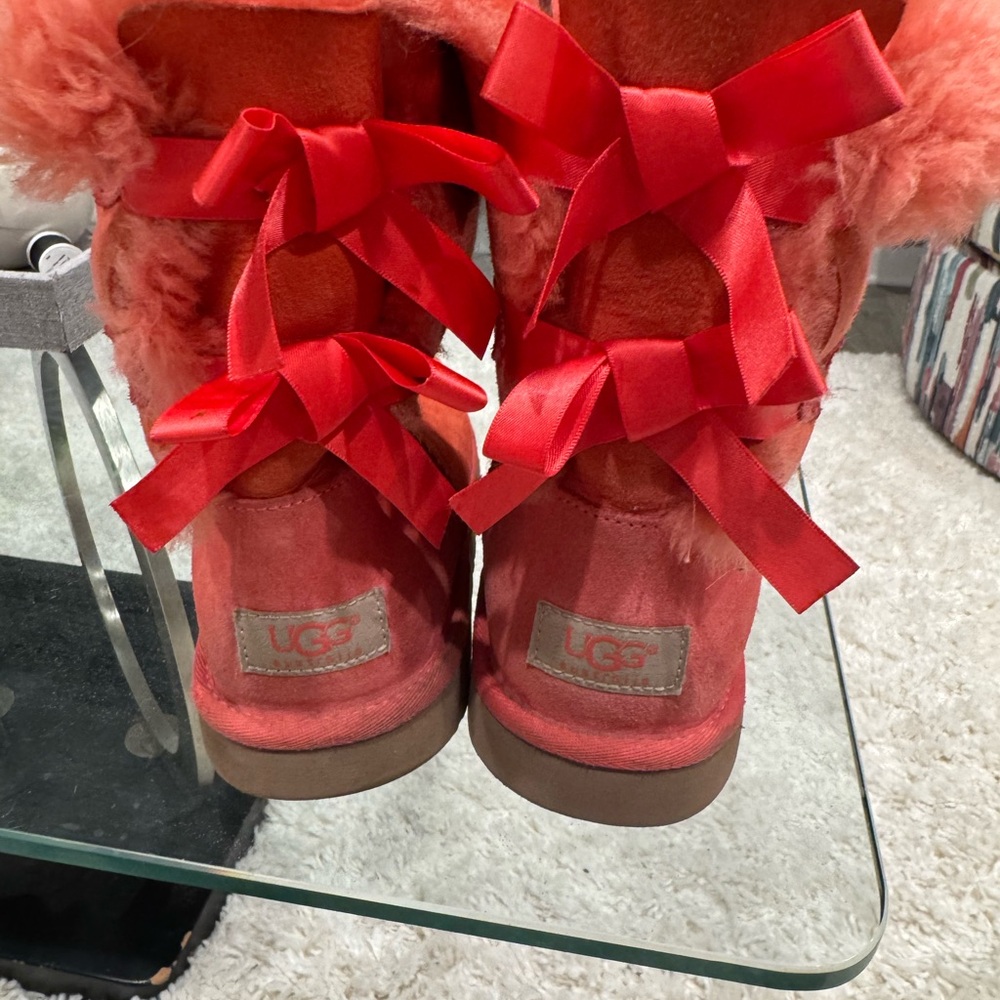 UGG pink Suede Boots with Bows